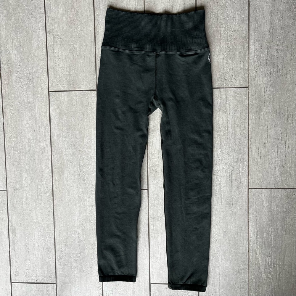 Free People Movement Good Karma Leggings M High Rise Active Stretch Cutout Moss
